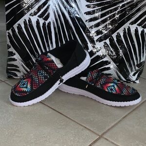 Red and Black Flats with Geometric Pattern